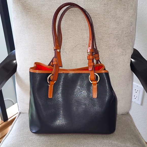 Dooney & Bourke Saffiano Small Briana Black Brown bag - Picture 2 of 11